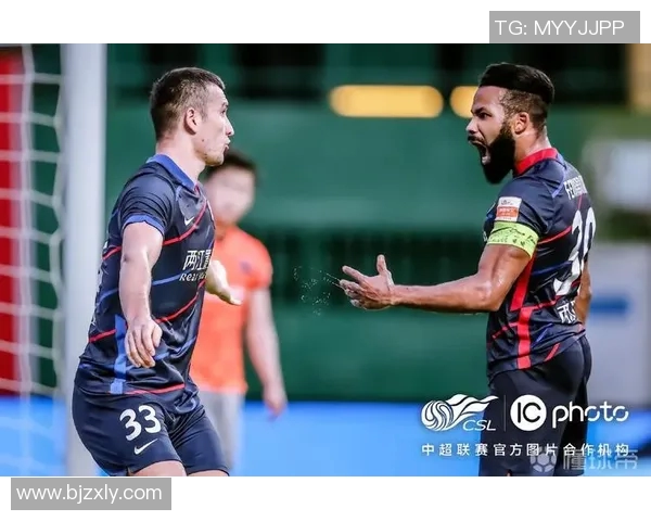 重庆羽毛球队如何通过比赛经验变革提升竞技水平与团队协作能力